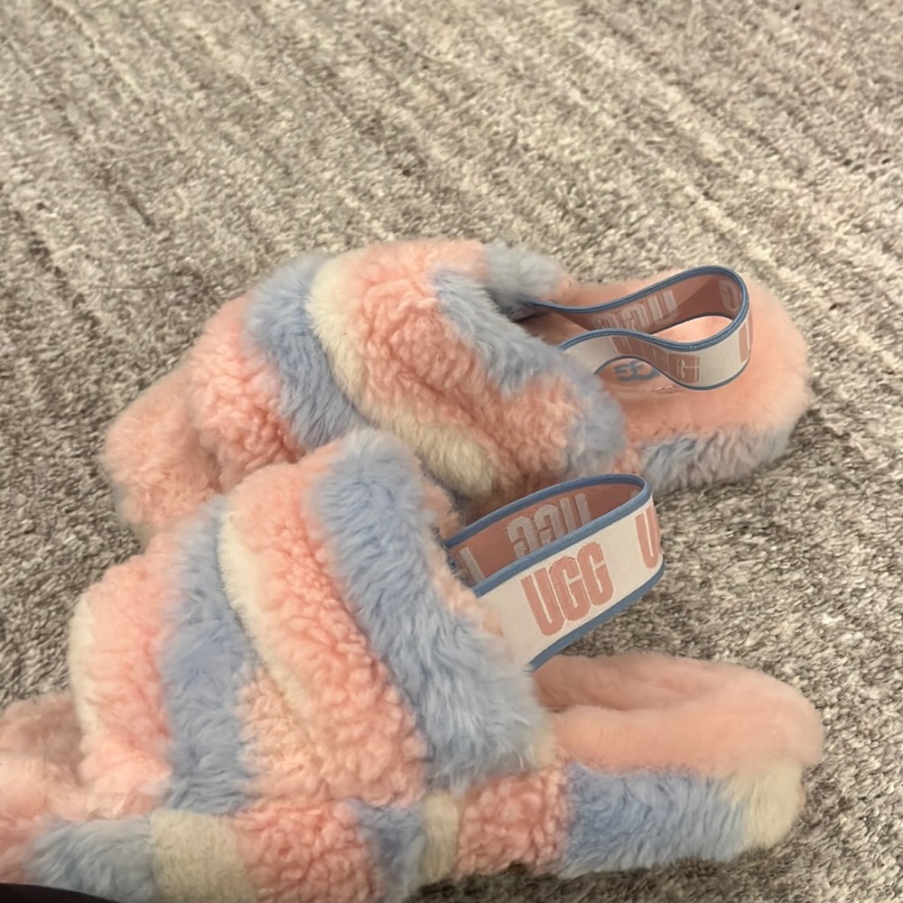 UGGS KIDS FLUFF YEAH SLIDE